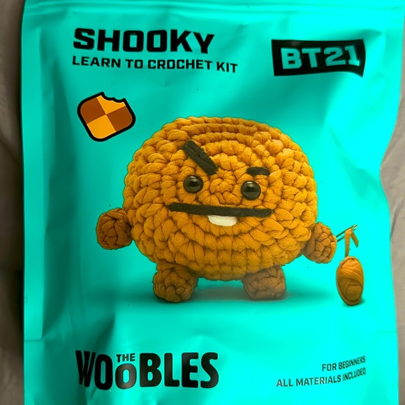 Kit Apprendre Le Crochet The Woobles - Modèle Shooky BT21 (BTS) - Pour Débutants, Tout Inclus